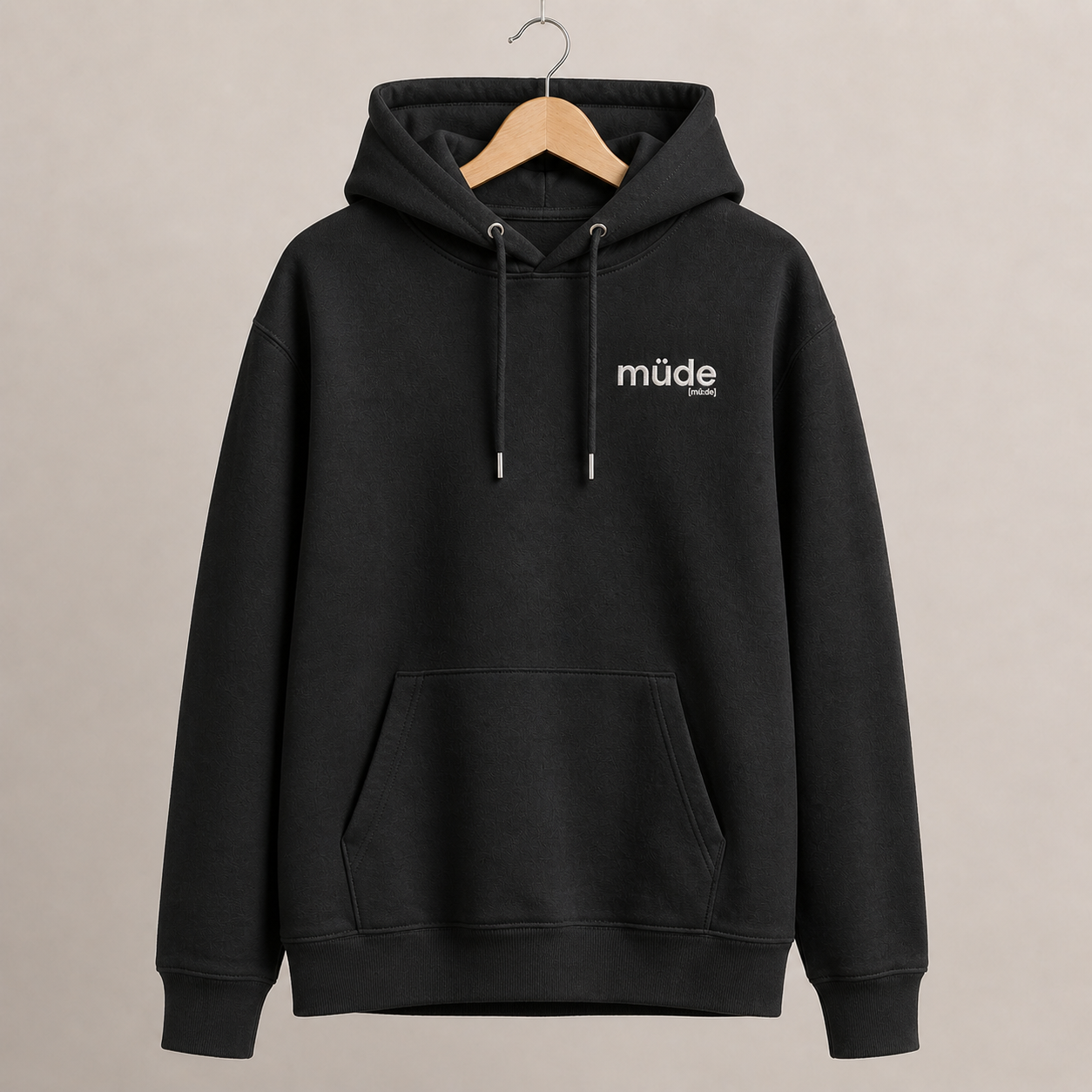 müde. – Bio Hoodie mit ehrlichem Statement Black Joispulse Store Hoodies
