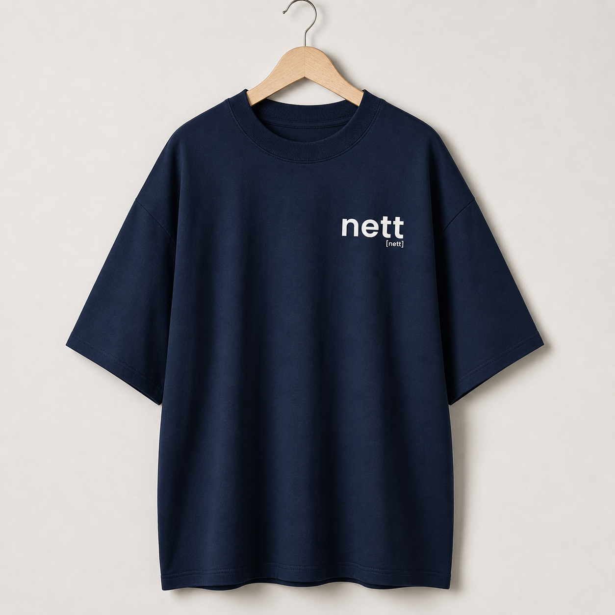 nett. – Bio Oversized T-Shirt mit Stehkragen French Navy Joispulse Store Unisex-Shirts