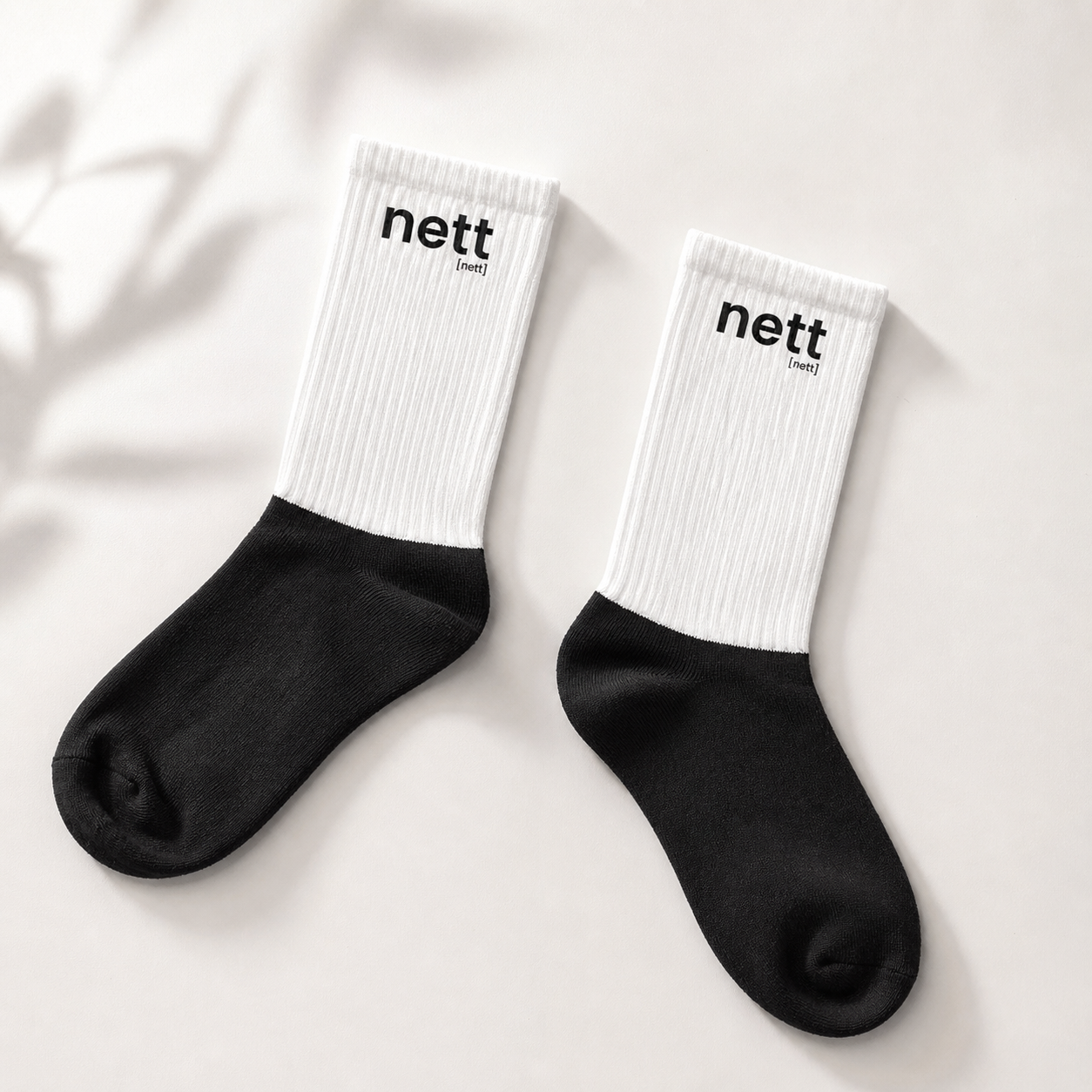 nett. – Statement Socken mit Print XL Joispulse Store Socken
