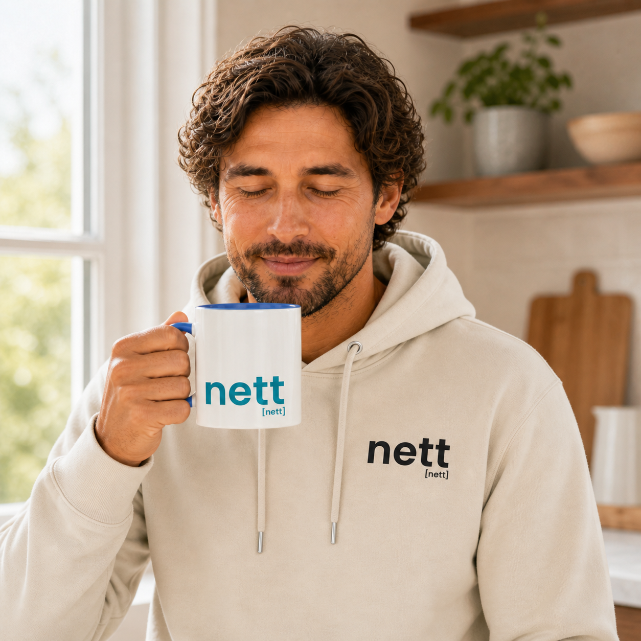 nett. – Zweifarbige Statement-Tasse für ehrliche Morgen Joispulse Store Trinkgefäße