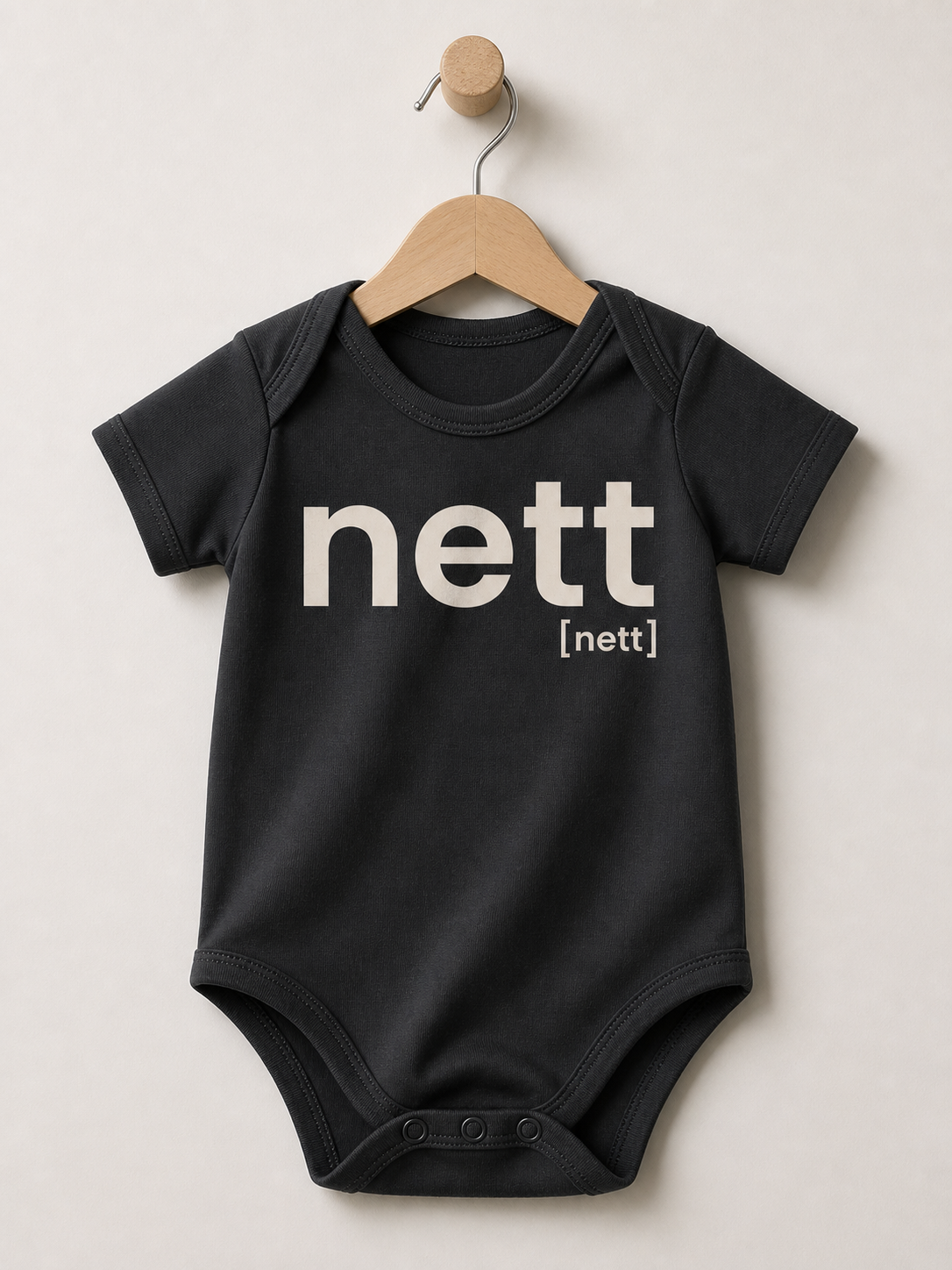 nett. – Bio Baby Body mit Mini-Statement Black Joispulse Store Kids & Babys