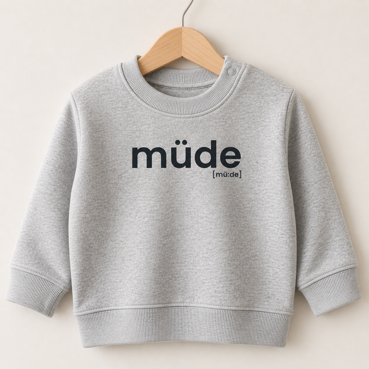 müde. – Bio Baby Sweatshirt mit Ehrlichkeitsfaktor Heather Grey Joispulse Store Kids & Babys